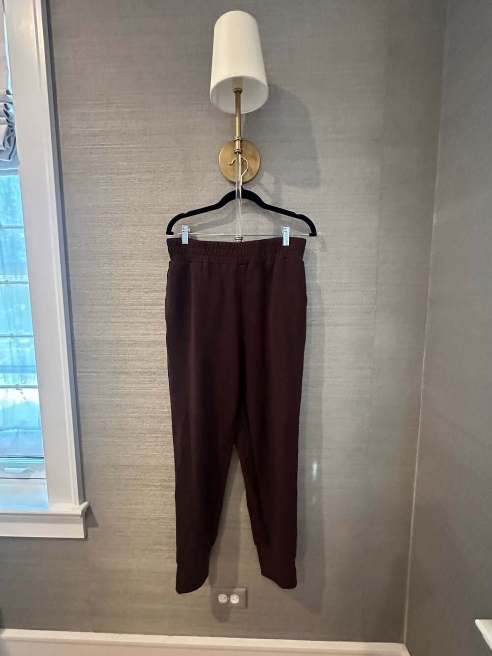 Varley Slim Cuff Jogger Pants in Chocolate Brown